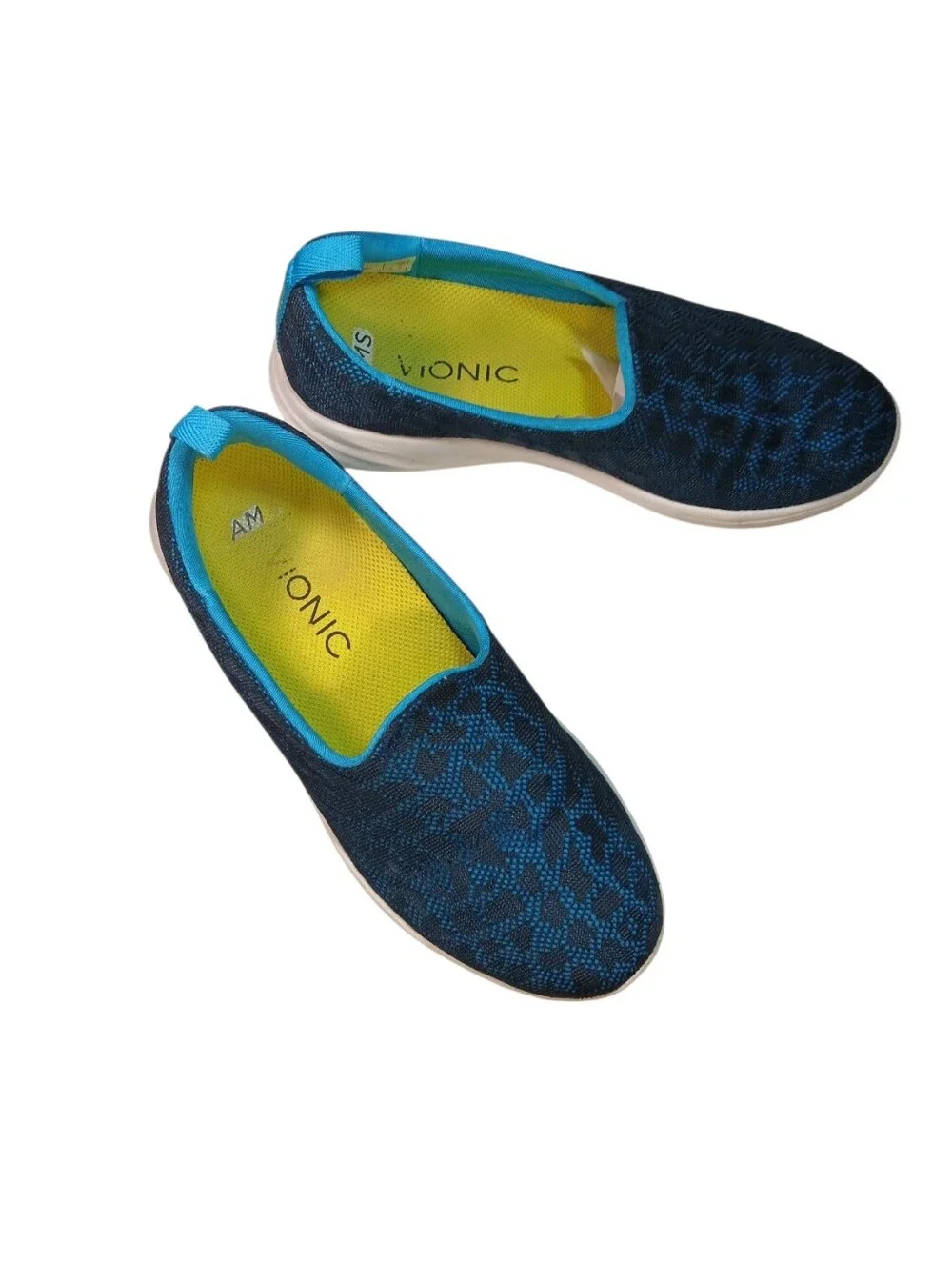 Vionic Mesh Lightweight Slip On Sneakers Size 7 - Picture 4 of 11